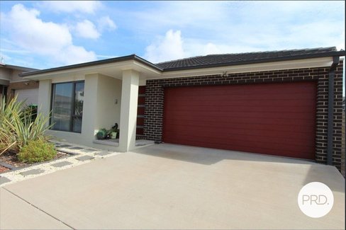 4 Edna Thompson Crescent, CASEY ACT 2913