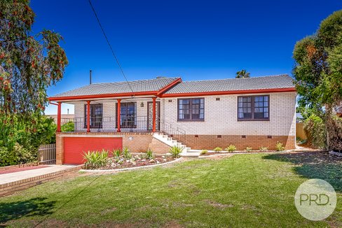 4 Endeavour Street, KOORINGAL NSW 2650