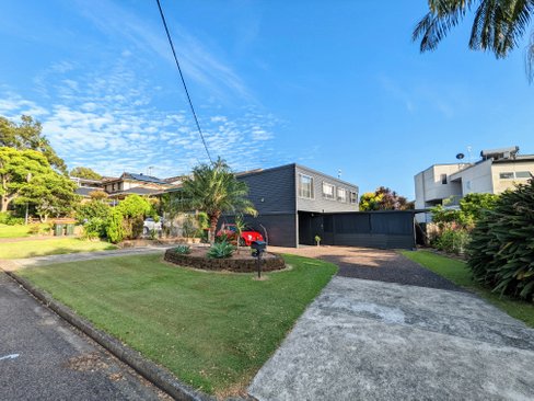 4 Fern Avenue, SOLDIERS POINT NSW 2317