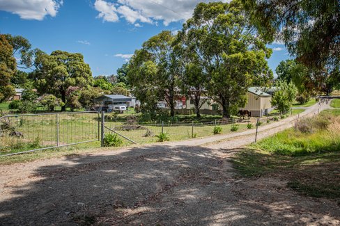 4 Fettlers Lane, TUMBARUMBA NSW 2653