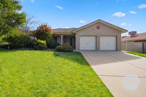 4 Fletcher Place, KOORINGAL NSW 2650