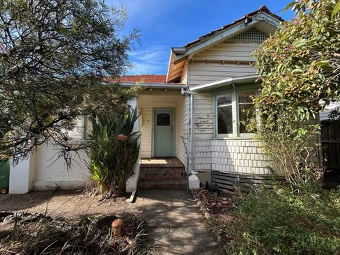 4 Grandview Grove Northcote 3078