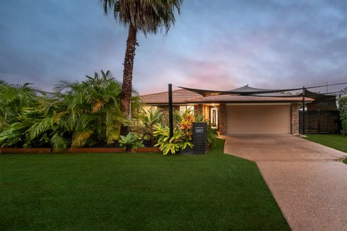 4 Greenfinch Court, Jacobs Well QLD 4208