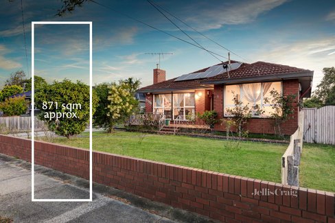 4 Hampstead Crescent Glen Waverley 3150