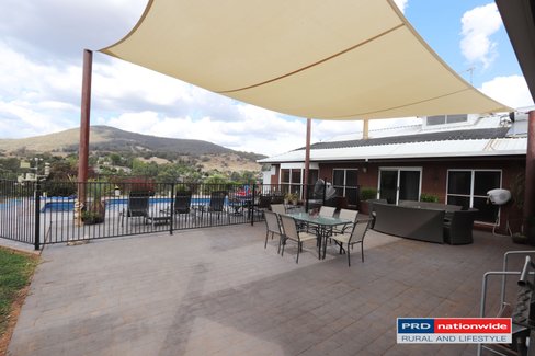 4 Heinecke Lane, TUMBARUMBA NSW 2653