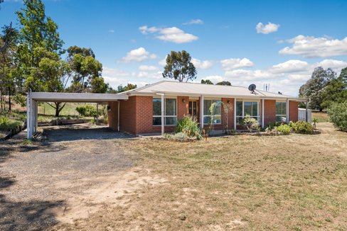 4 Honeycomb Road Campbells Creek 3451