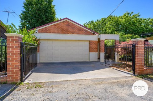 4 Indigo Green, ALBURY NSW 2640