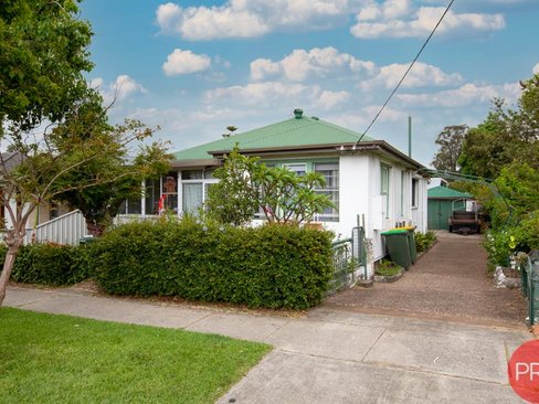 4 Irving Street, BERESFIELD NSW 2322