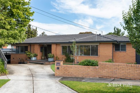 4 Janet Court Yallambie 3085