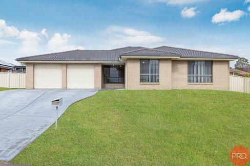 4 John Verge Avenue, RUTHERFORD NSW 2320