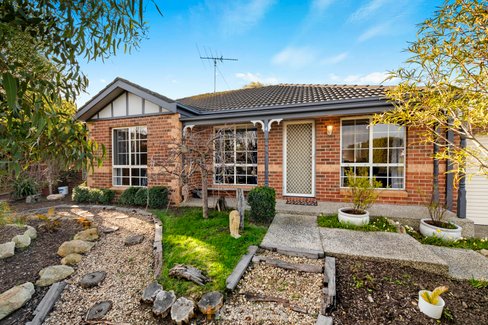 4 Kardinia Drive Bell Post Hill 3215