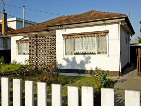 4 Kells Avenue Herne Hill 3218