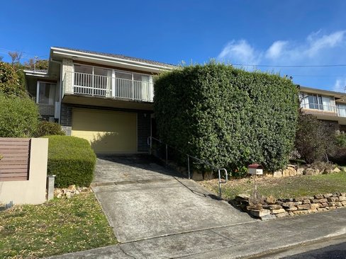 4 Kirval Court, WEST HOBART TAS 7000