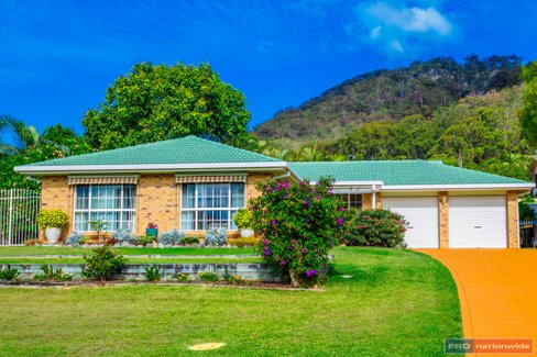 4 Koonwarra Street, WEST HAVEN NSW 2443