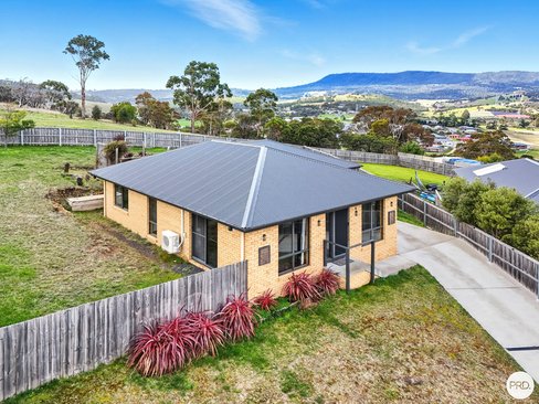 4 Kumali Place, HERDSMANS COVE TAS 7030