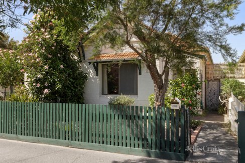 4 Lytton Street Elwood 3184