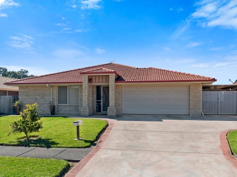 4 Madiera Street, TWEED HEADS SOUTH NSW 2486