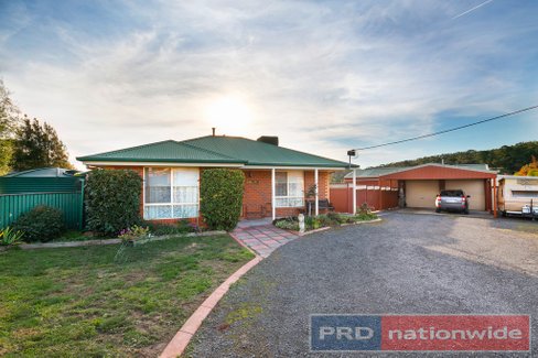 4 Mancev Court, BROWN HILL VIC 3350