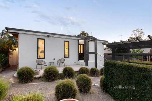 4 Mannish Road Wattle Glen 3096