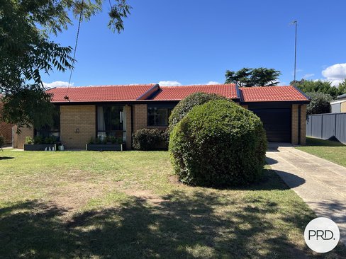 4 Mathews Place, BUNGENDORE NSW 2621