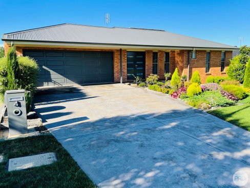 4 McEwan Court, TUMBARUMBA NSW 2653
