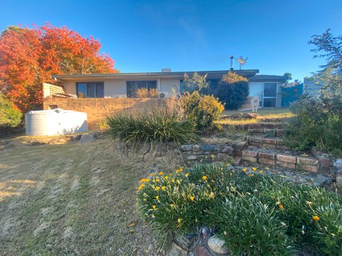 4 Myrene Avenue, TAMWORTH NSW 2340