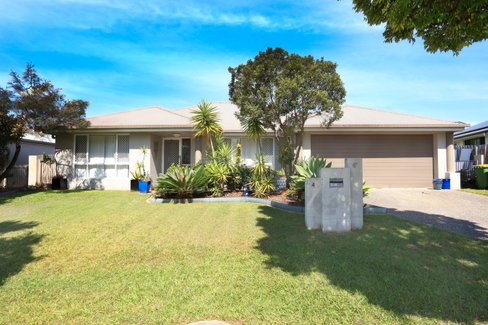4 Nimbus Court, COOMERA QLD 4209