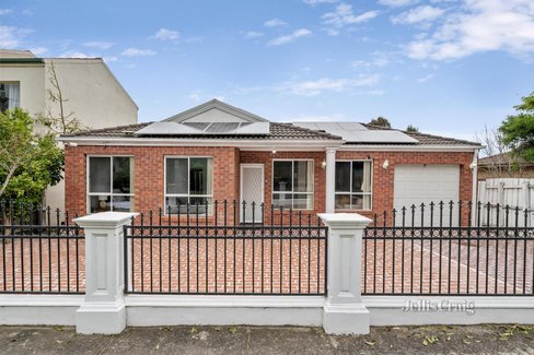 4 Nockolds Crescent Noble Park 3174