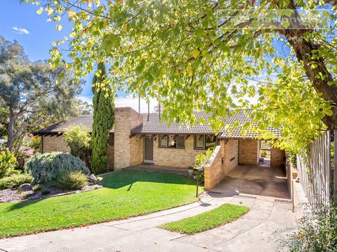 4 Orana Crescent, TUMUT NSW 2720