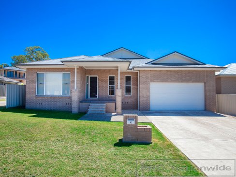 4 Osprey Crescent, EAST MAITLAND NSW 2323