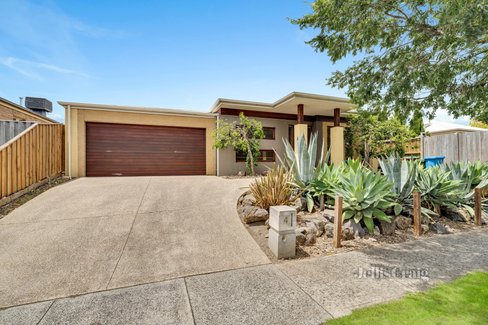 4 Parry Drive  Narre Warren 3805