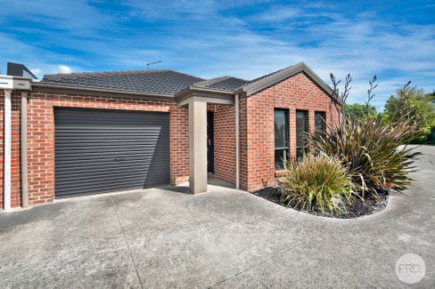 4 Pebble Close, BALLARAT CENTRAL VIC 3350