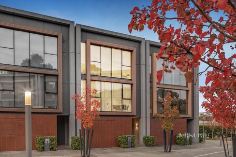 4 Periwinkle Place Armadale 3143