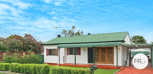 4 Phyllis Street, MINTO