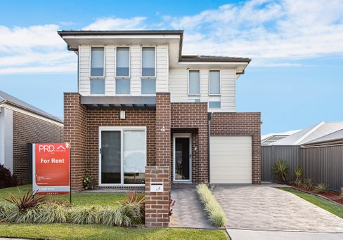 4 Pony Drive, CALDERWOOD NSW 2527