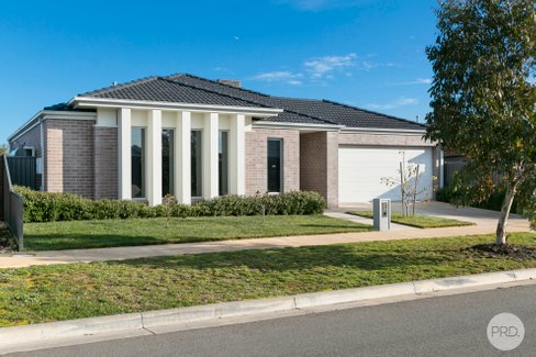 4 Rawlings Street, LUCAS VIC 3350