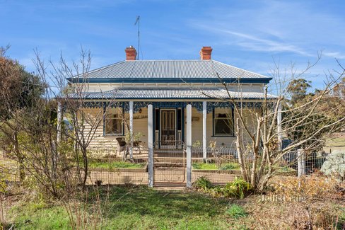 4 Roberts Road Welshmans Reef 3462