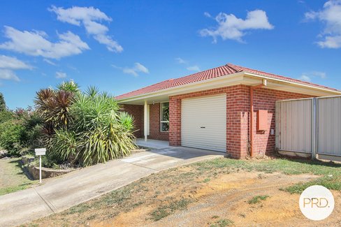 4 Scott Place, THURGOONA NSW 2640
