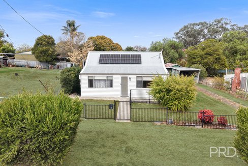 4 Sisson Street, WILLOW TREE