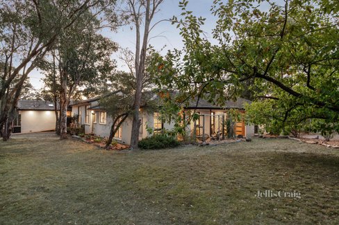 4 Sloans Road North Warrandyte 3113
