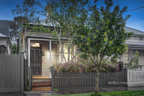 4 St Georges Road Armadale 3143