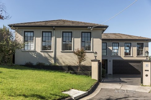 4 Sylvan Court Kew 3101