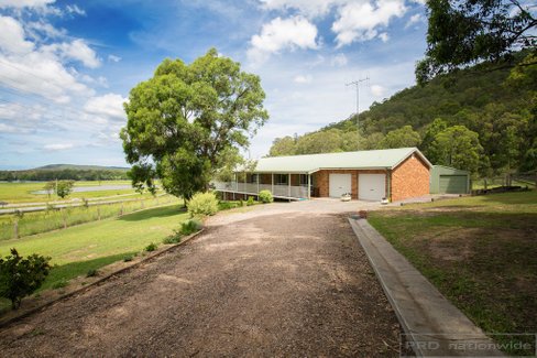 4 Timbertop Road, GLEN OAK NSW 2320