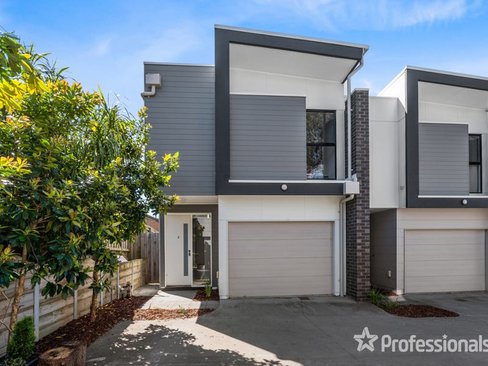 4 Vantage Close Ringwood 3134