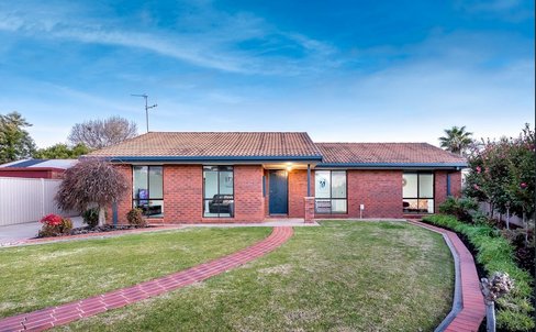 4 Vicki Court, SHEPPARTON VIC 3630