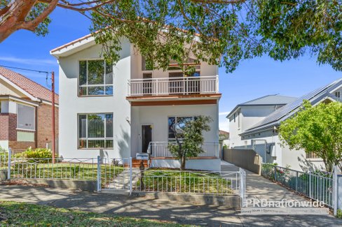 4 Vivian Street, BEXLEY NSW 2207