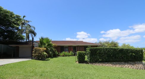 4 Walrus Drive, ASHMORE QLD 4214