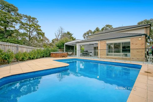 4 Waterford Place Greensborough 3088