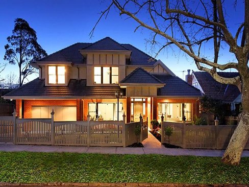 4 Willandra Avenue Canterbury 3126