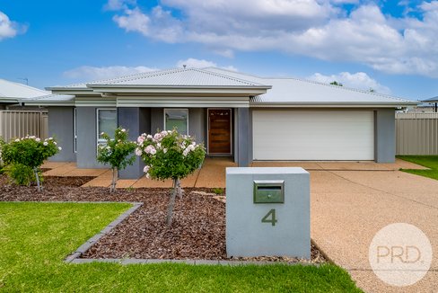 4 Winter Avenue, GOBBAGOMBALIN NSW 2650
